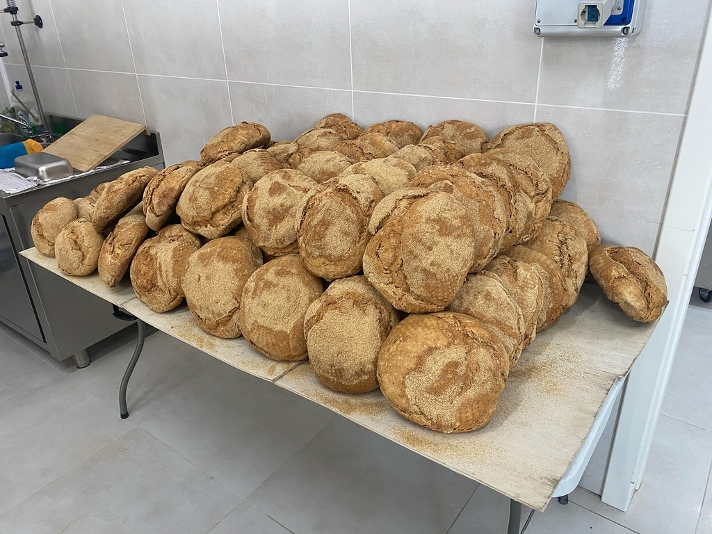 Pane Semintegrale - Cotto a Legna - 1KG - Resìlia